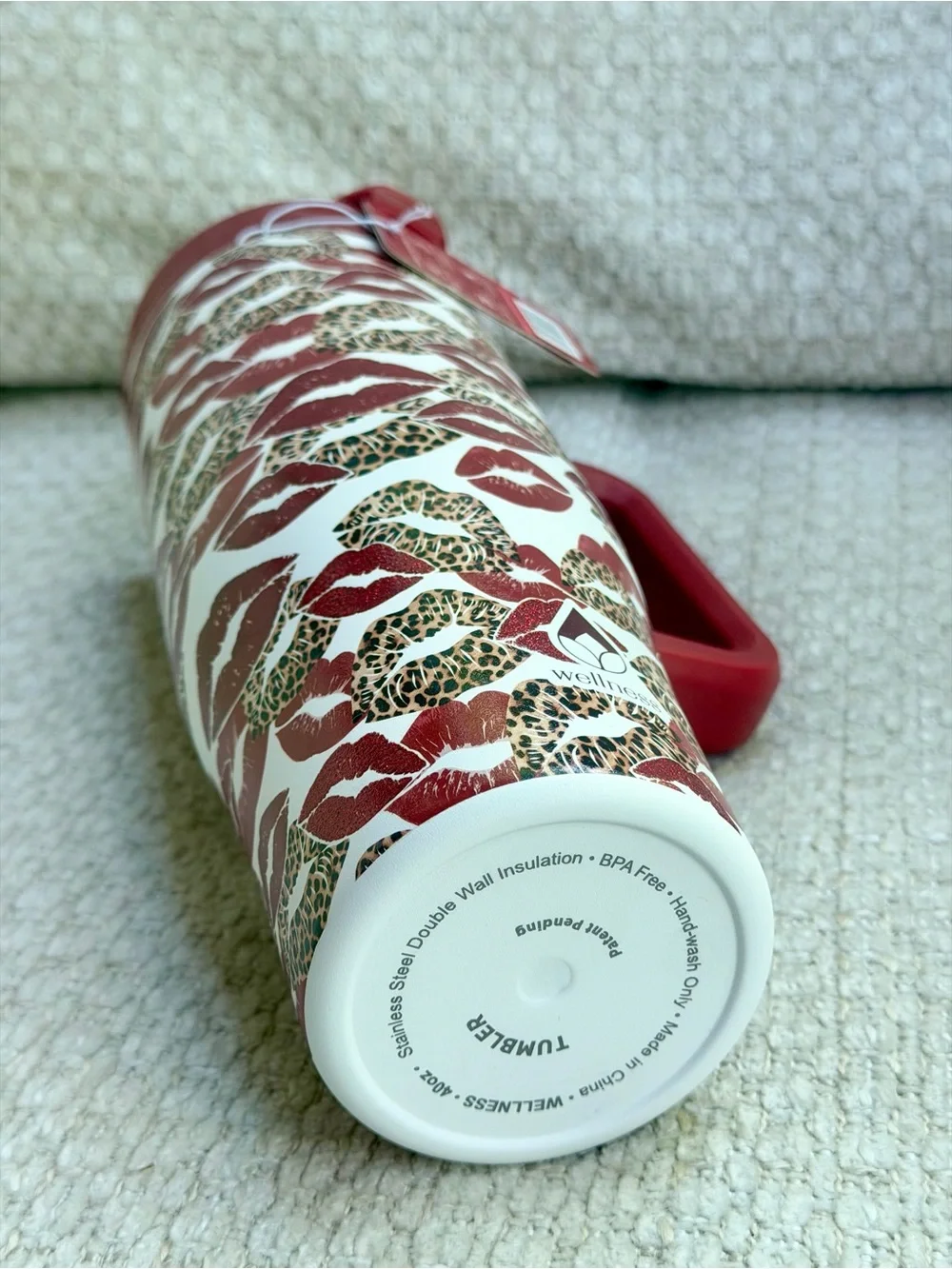 Wellness Straw Tumbler 40oz Leopard Print Kiss Red Glitter Lipstick Hot/Cold NWT
